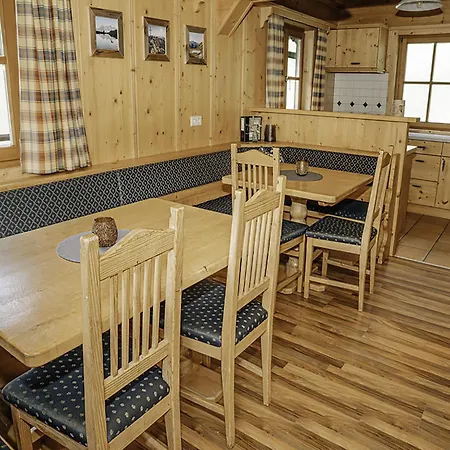 Amade By Interhome *