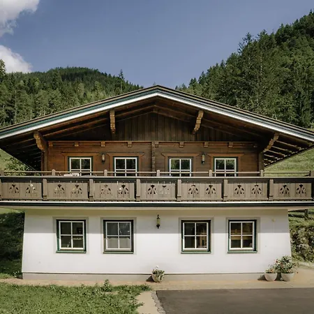 Domek alpejski Amade By Interhome
